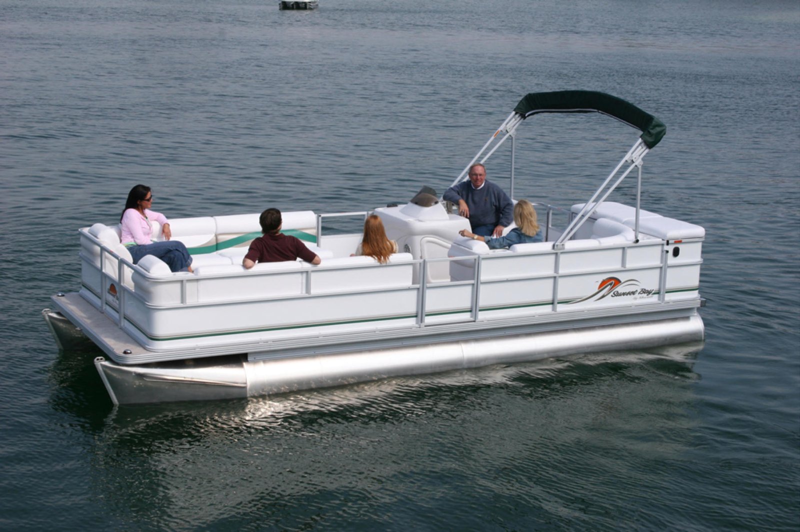 Pontoon Boat Rental Wisconsin in Fremont on the Wolf River