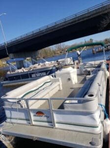 Boat Rental in Fremont 25 ft Sunset Bay Pontoon boat