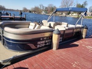 Boat Rental in Fremont 23 ft Crest Pontoon boat