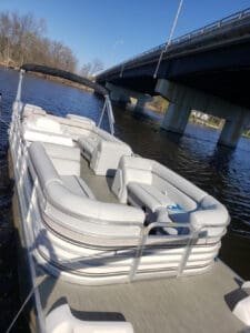 Boat Rental in Fremont 25 ft Deluxe SanPan Pontoon boat